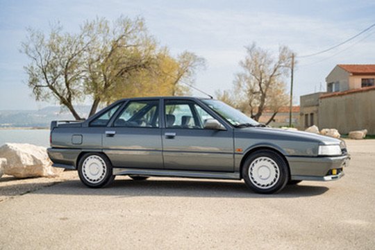 Renault 21 Turbo — NatioPark Automobiles