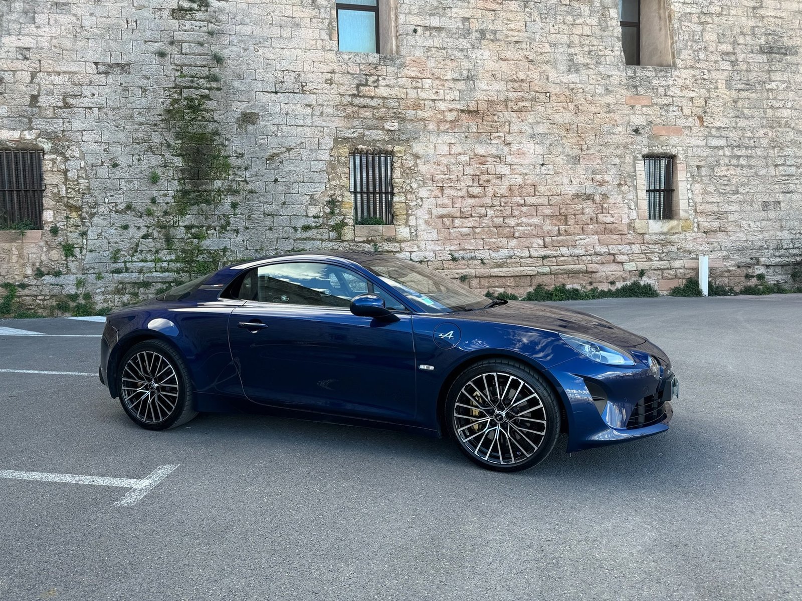 Alpine A110 — trois-quarts avant, sélection NatioPark