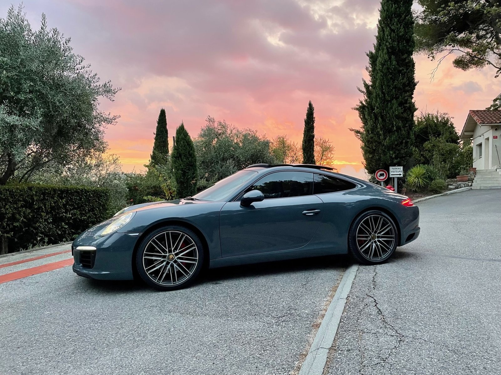 Porsche 911 Carrera S — profil / trois-quarts avant, sélection NatioPark