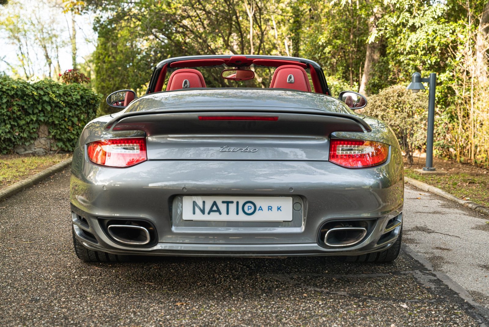 Porsche 911 Turbo Cabriolet — vue arrière, sélection NatioPark
